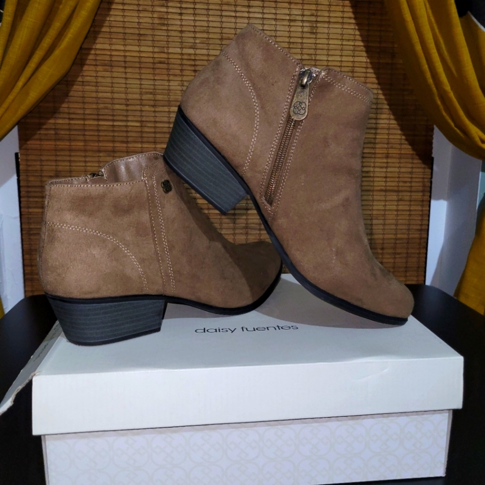 Ankle high brown boots size 10